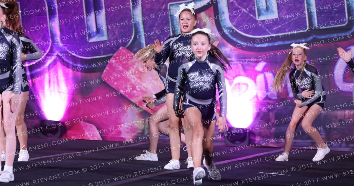Electric Candy Cheerleaders Storm · Superhero Spirit Challenge