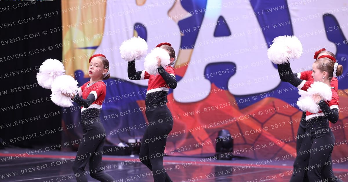 YM Cheer and Dance Duchesses · FC Barcelona