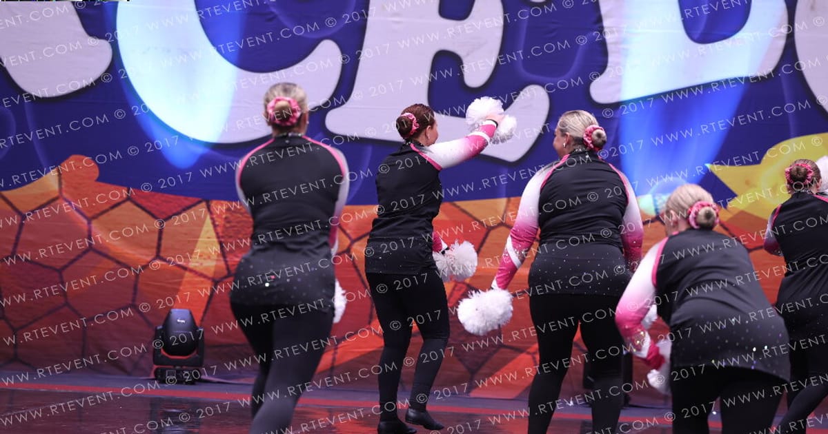 YM Cheer and Dance Queens · FC Barcelona