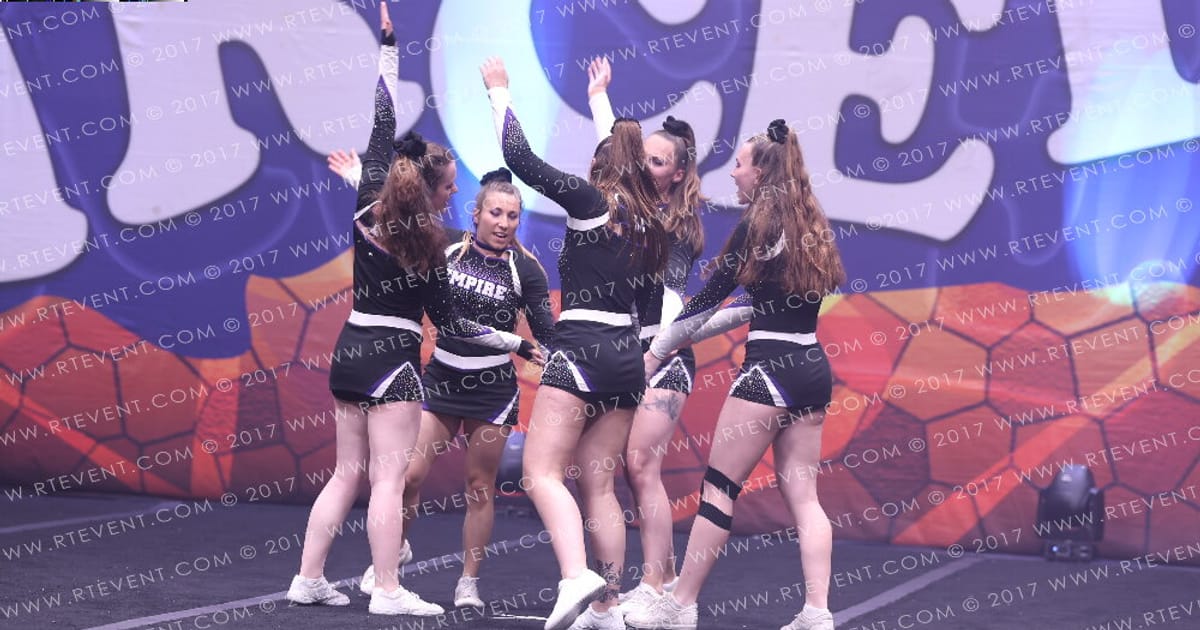 EMPIRE CHEERLEADERS INTENSITY · FC Barcelona