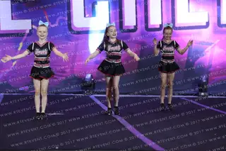 Mavericks Cheerleaders ICONS