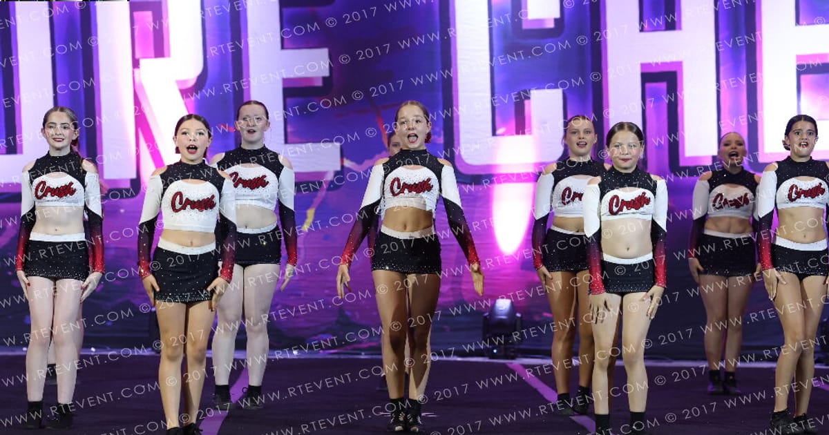 Crush Cheer Lovespell · FC Essentials National