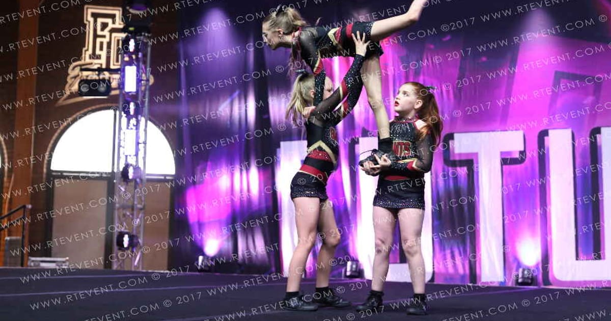 Giants Elite Sapphire · FC Internationals