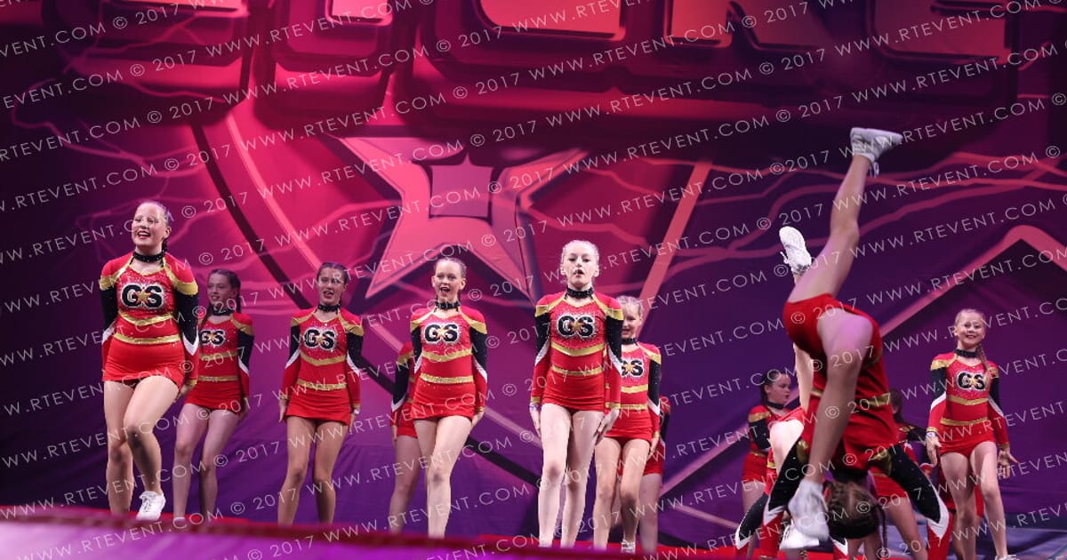 Gold Star Cheer and  Dance Comets · FC Internationals