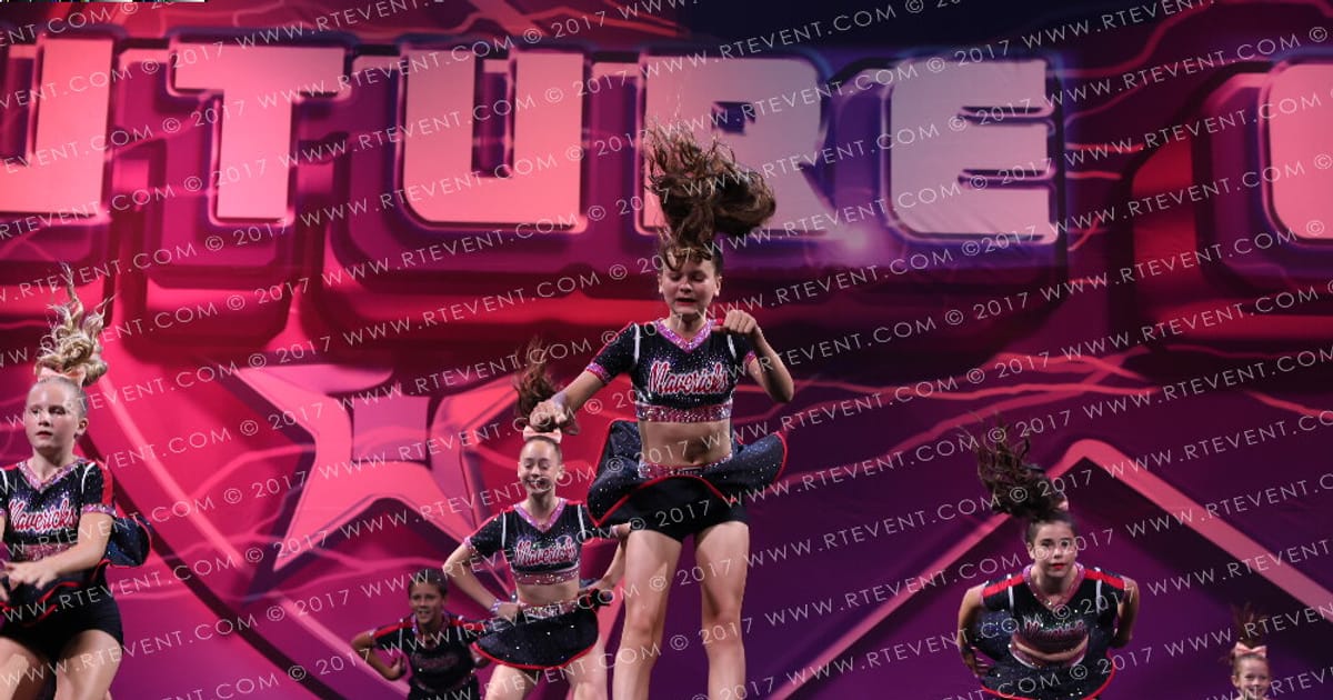 Mavericks Cheerleaders IGNITE · FC Internationals