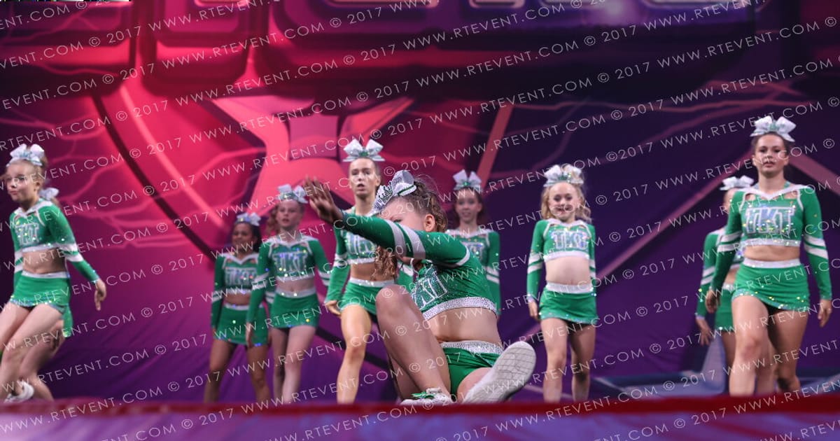TKT Cheerleading Diamond · FC Internationals