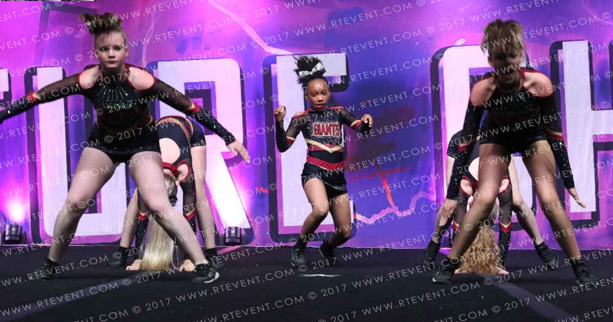 Giants Elite Lime · FC Internationals