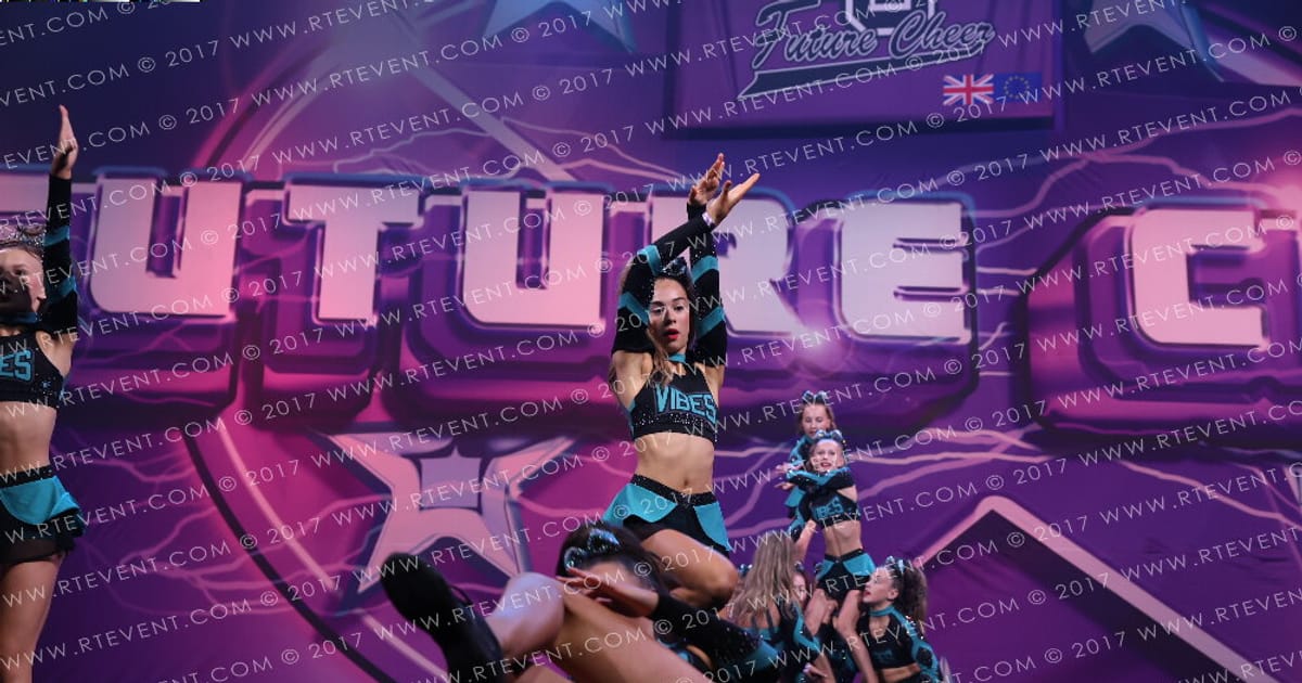 Vibes Cheerleading VENOMOUS · FC Internationals