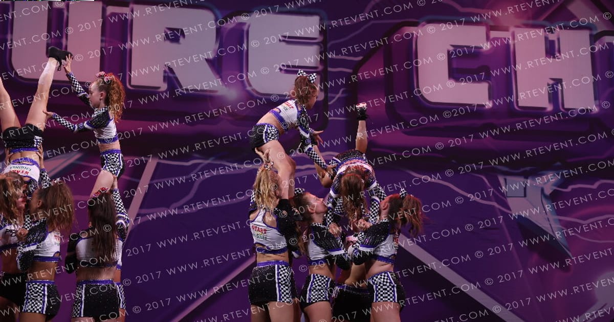 Power Cheer F5 · FC Internationals