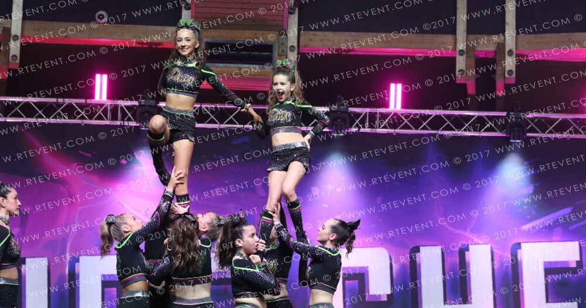 Pixies Cheer Diamond · FC Internationals