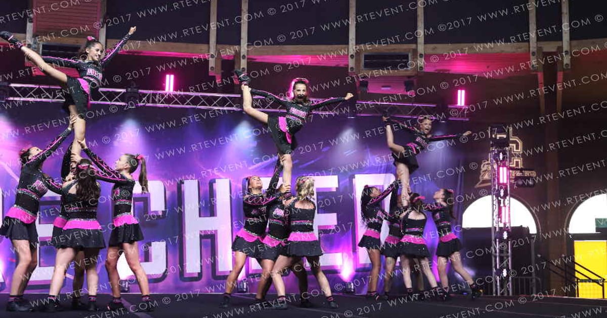 Fusion Cheerleaders Supernova · FC Internationals