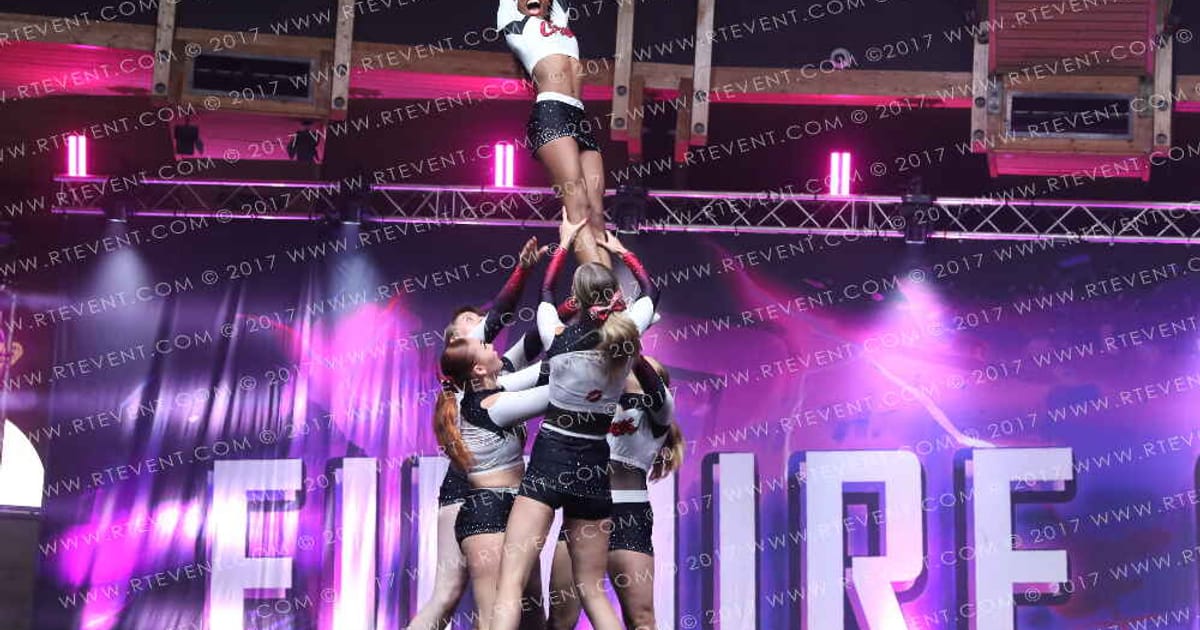 Crush Cheer Bombshells · FC Internationals