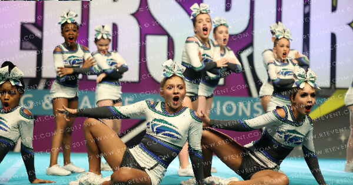 The Atlanta Jayhawks ARCTIC · CHEERSPORT NATIONALS HALL C1