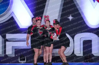 LAS PLUAMS 12U 2025