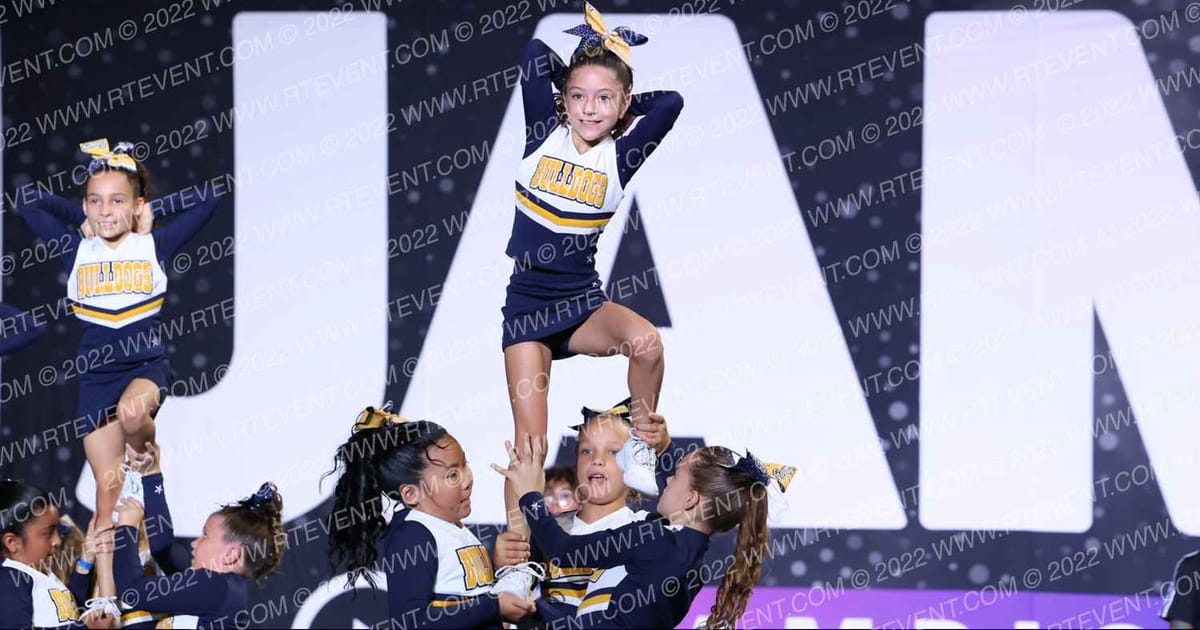 MARTINEZ BULLDOGS PEE WEE · Fall Fest
