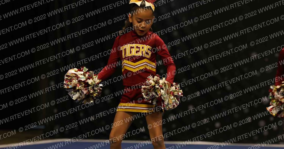 LOS BANOS TIGERS MIGHTY MIGHTS · Tri County League Championship