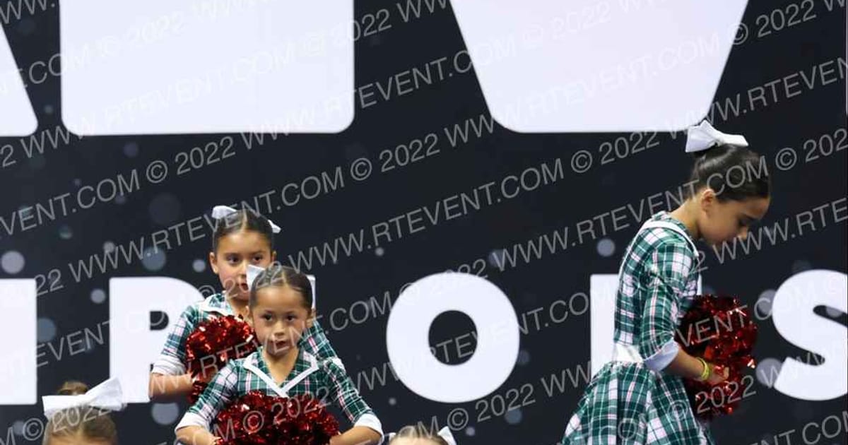 FIREBAUGH FALCON CHEER MIGHTY MITES · Tri County League Championship