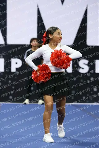 FOWLER YOUTH SENIOR SHOW CHEER