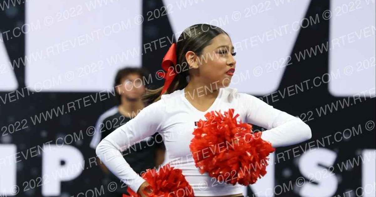 FOWLER YOUTH SENIOR SHOW CHEER · Tri County League Championship