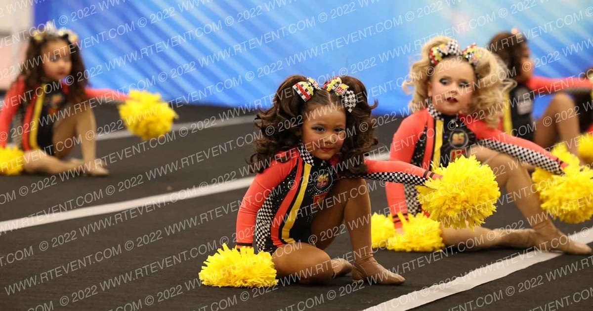 OC Elite Cheer MINI MCQUEENS · Arizona Crown