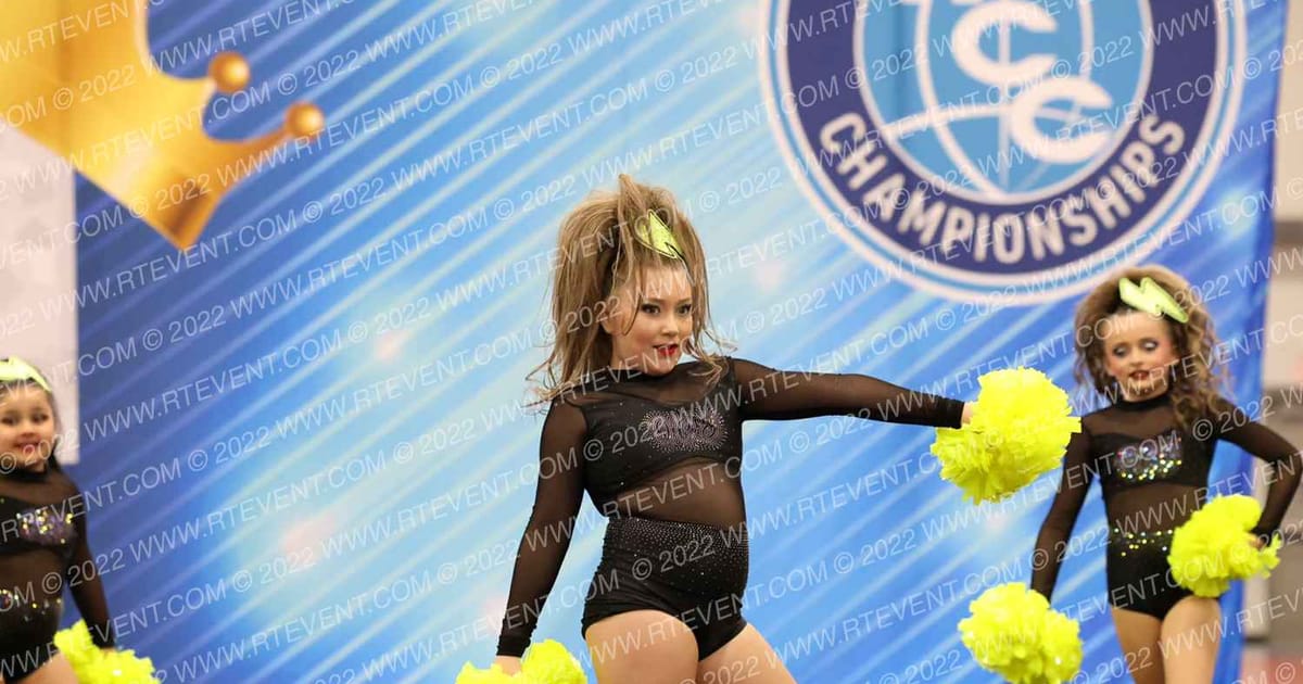 OC Elite Cheer LIGHTNING · Arizona Crown
