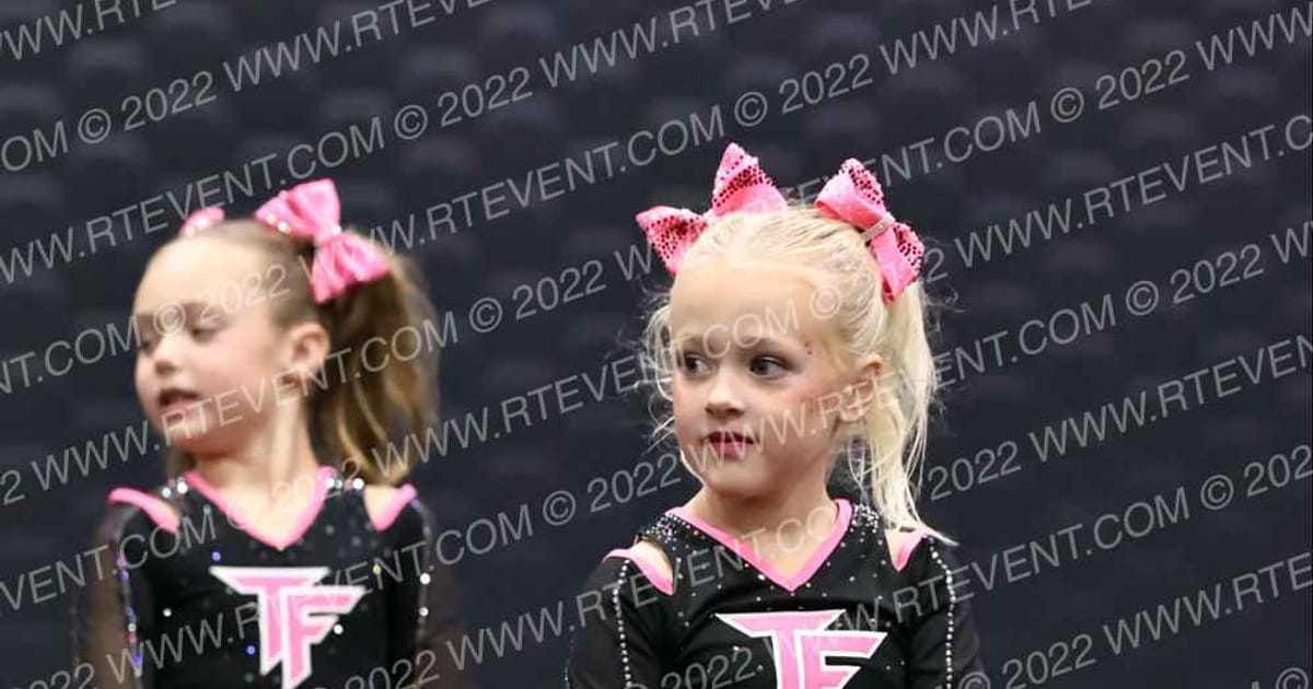 Titanium Force Cheer Bomb Girls · CSG Peoria Challenge