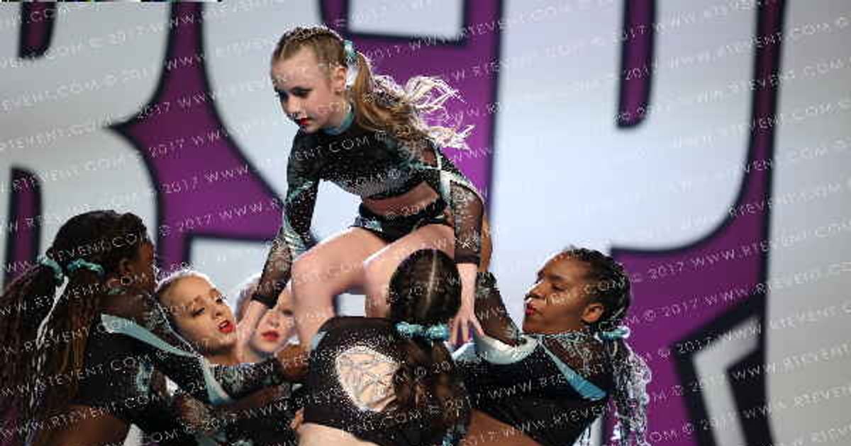 Arizona Element Elite Rose Gold · CHEERSPORT NATIONALS HALL B1