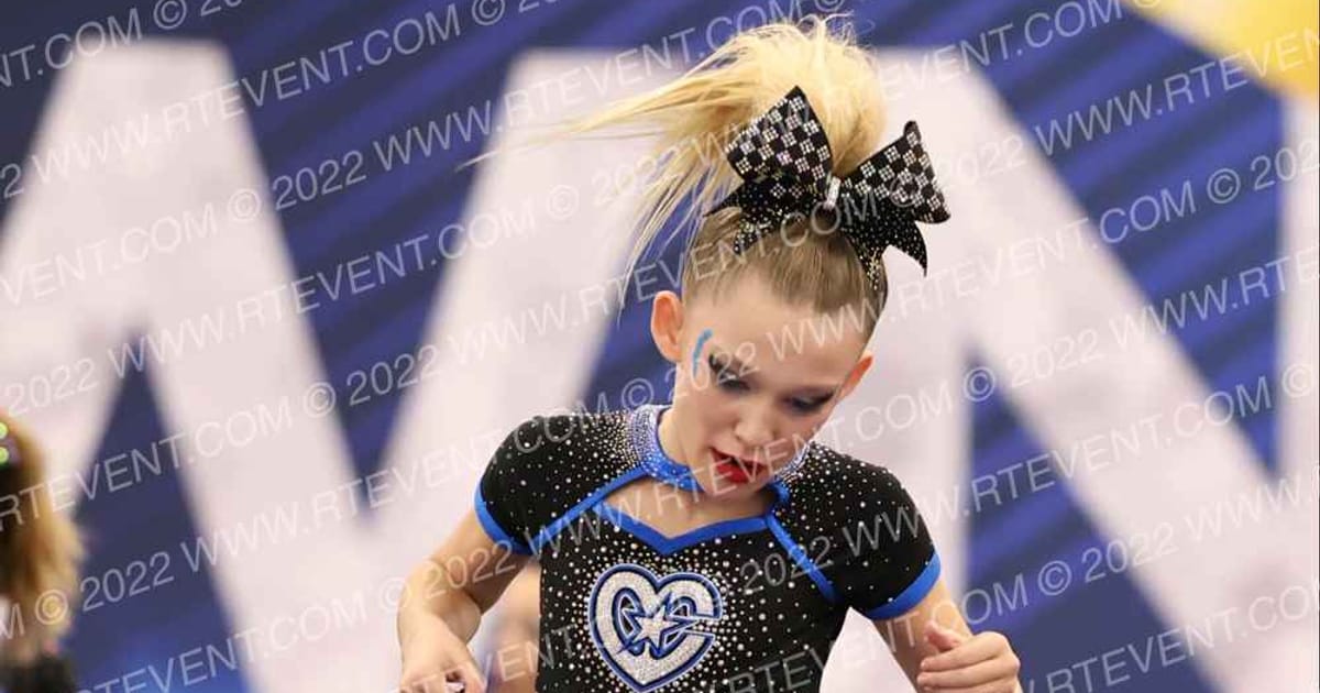 OC Elite Cheer ADRENALINE · Arizona Crown