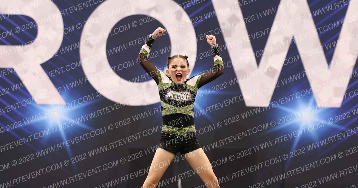 Attack Cheer Elite Aubriella Gomez · Arizona Crown