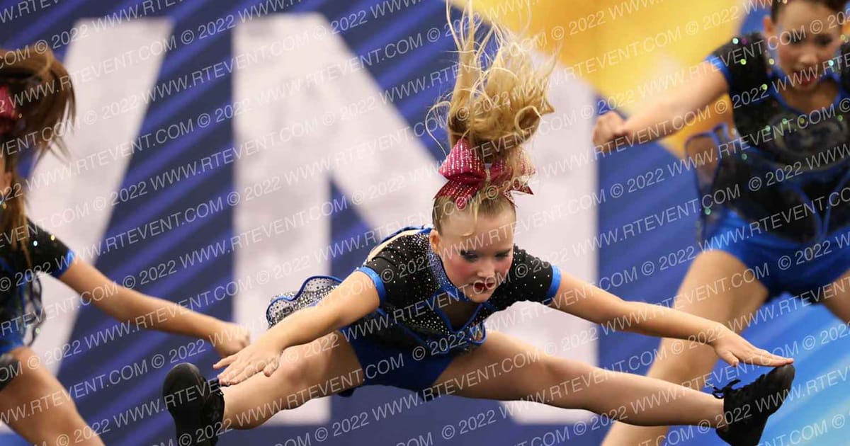 OC Elite Cheer NITRO · Arizona Crown