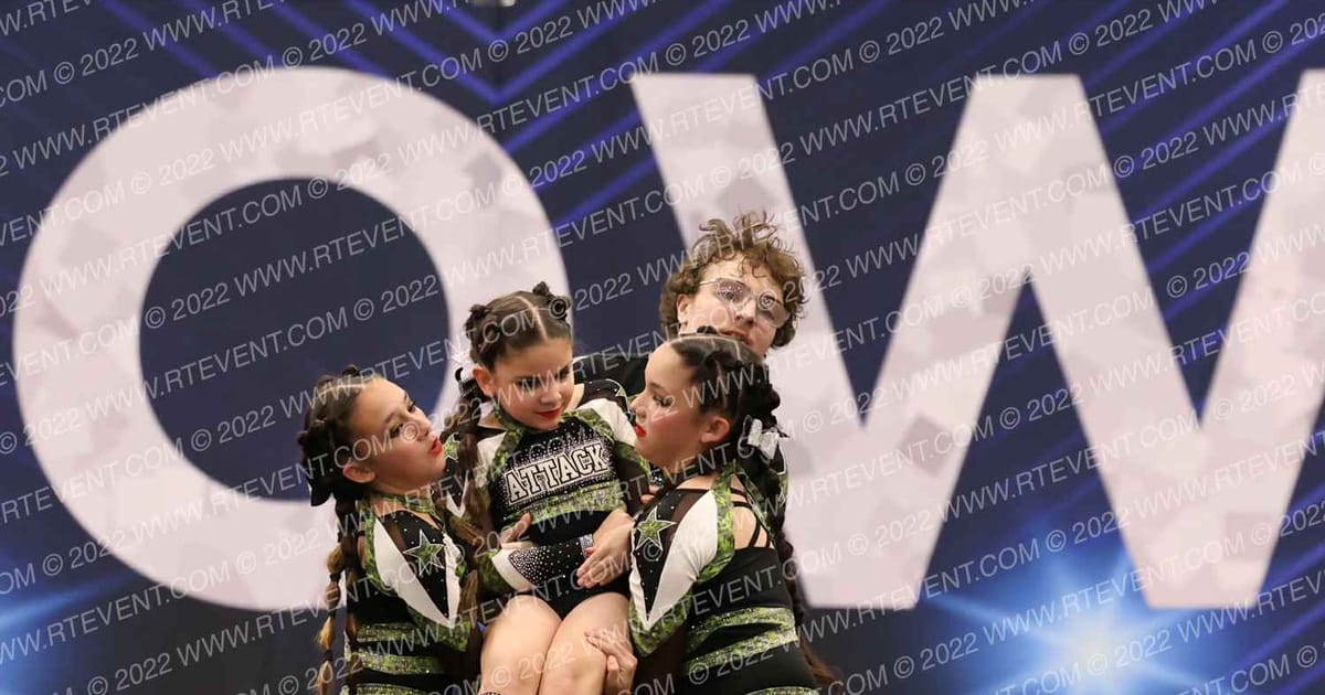 Attack Cheer Elite Fab4 · Arizona Crown