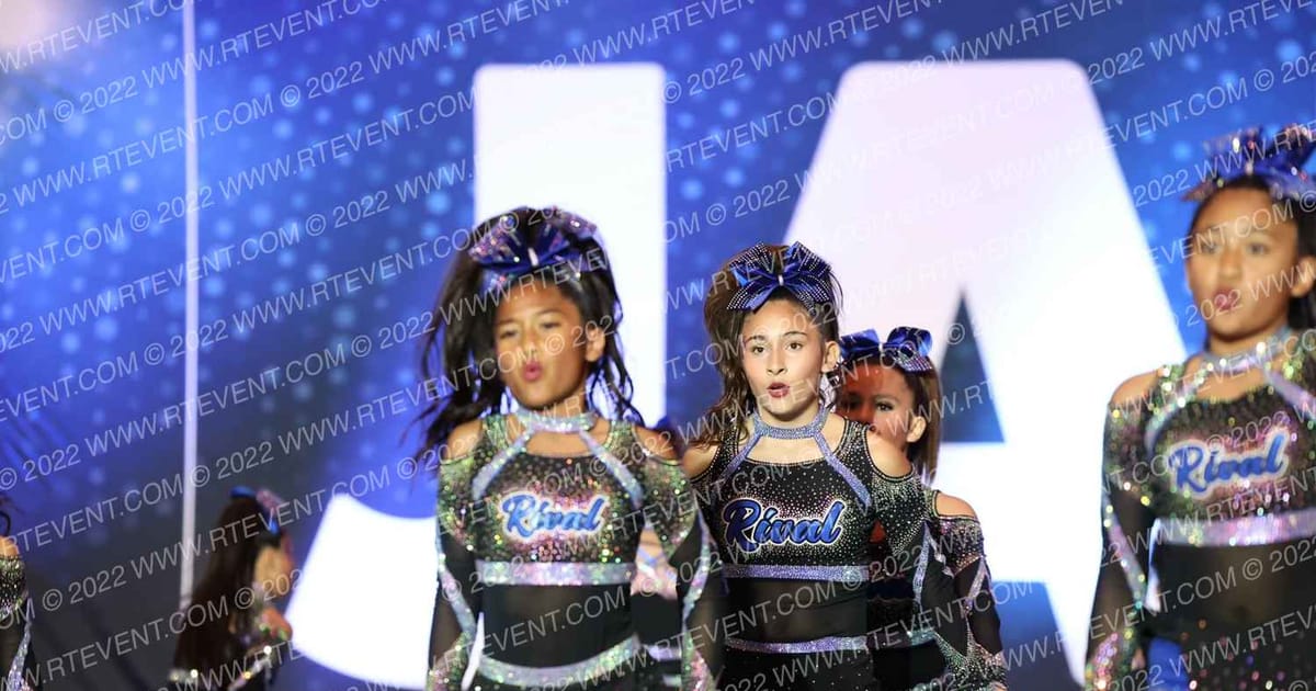 RIVAL EXTREME LADY SAPPHIRE · Battle at the Capitol