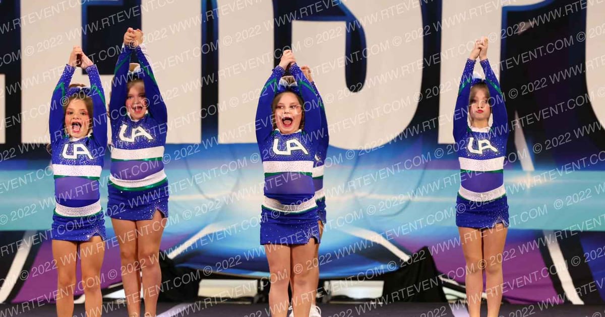Universal Athletics Glamour Girls · CHEERSPORT Memphis Classic DIDII