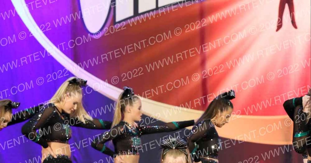 Thunder Extreme Storm · Cheer Power Disco Showdown Tulsa DIDII