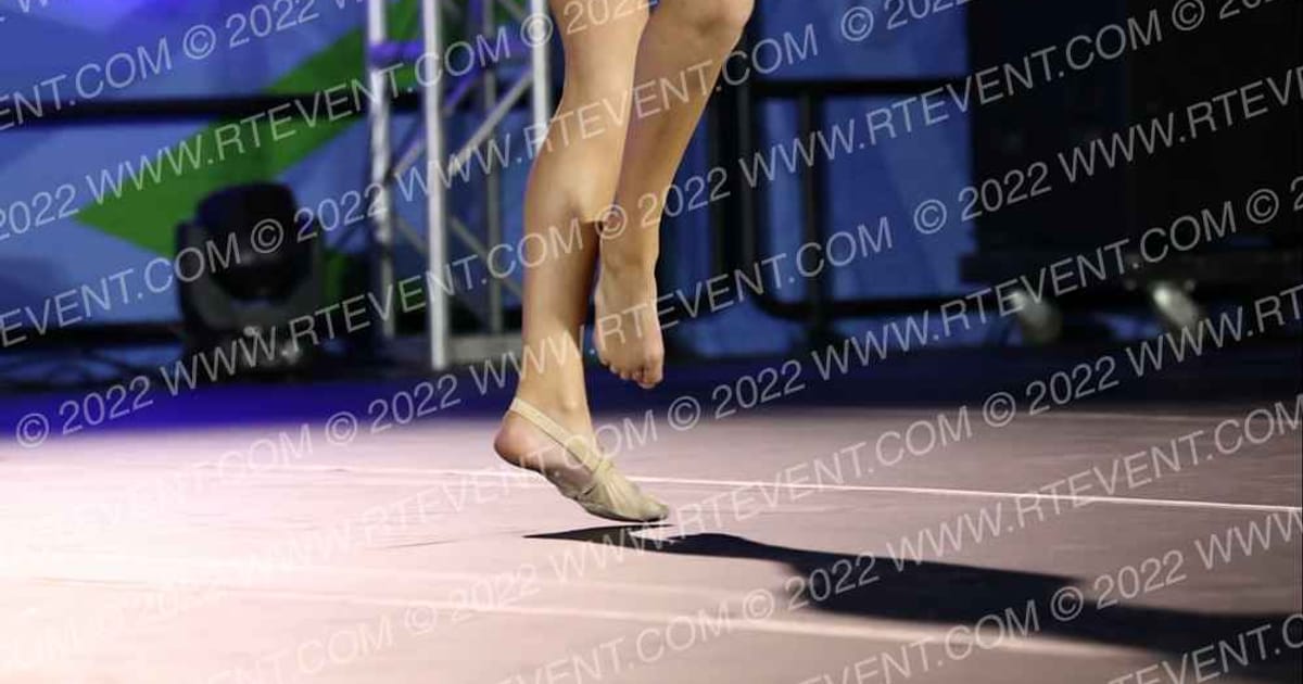 Iowa Elite Dance Team Ambrielle Besler · Nations Choice Dance Grand Cheer Showdown