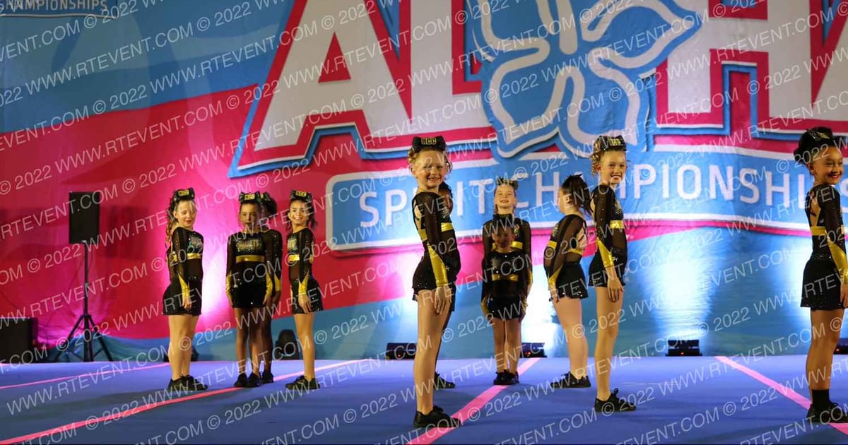 Hornets Competitive Cheerleading Boss Bees · ALOHA Trenton Showdown