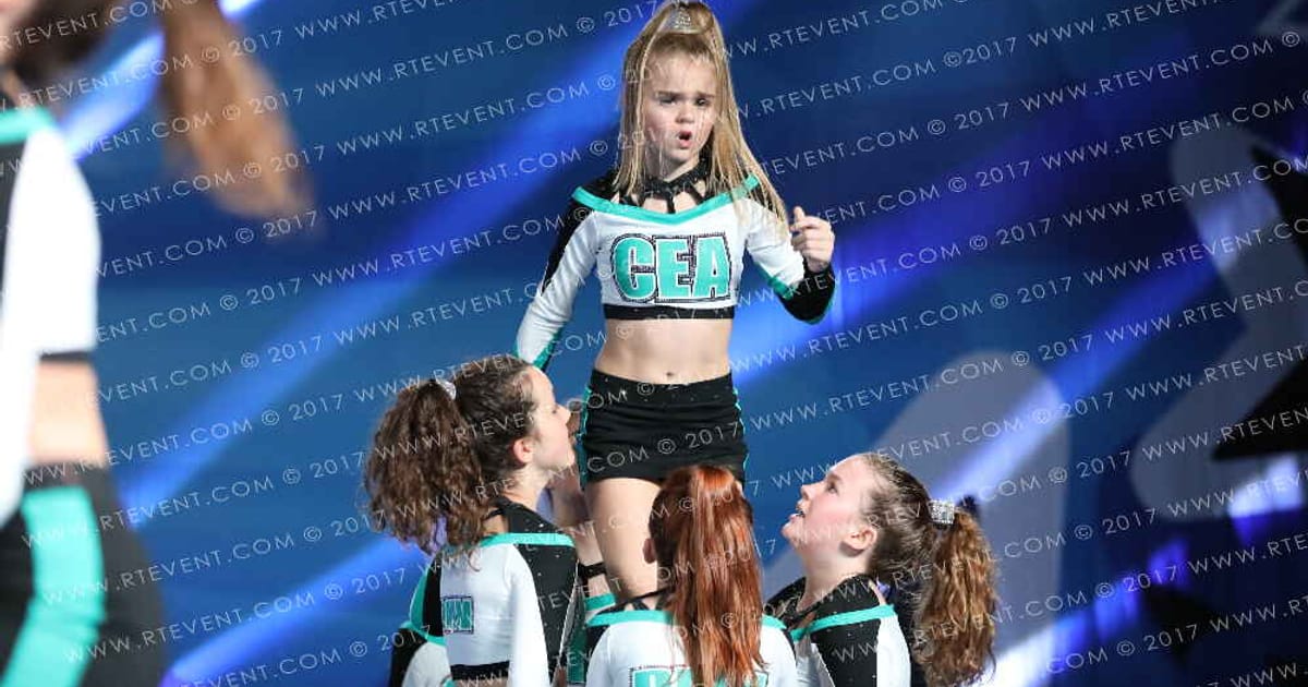 Cheer Extreme DMV Rockville Smoke · Holiday Spectacular