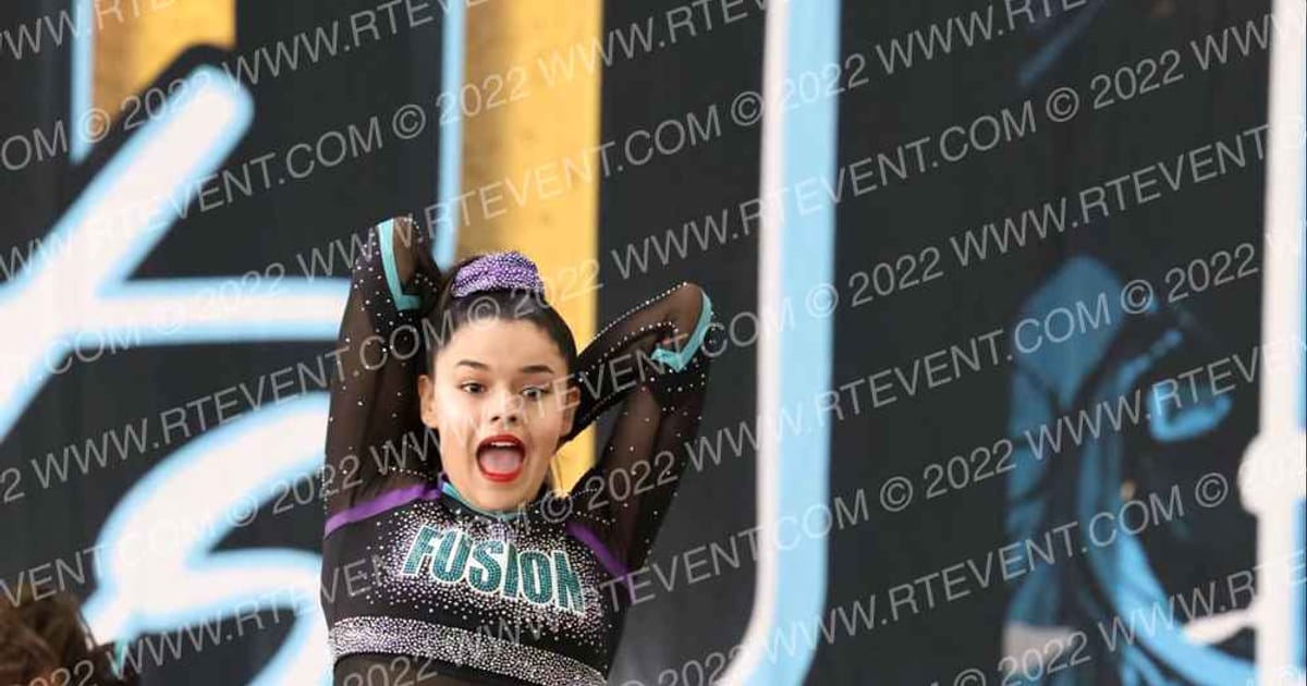 Fusion Athletics Surge · Iconic Rock the Harvest