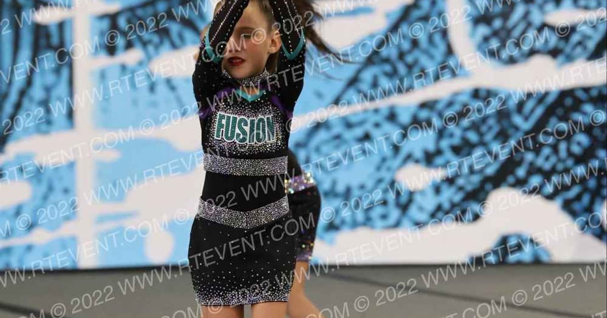 Fusion Athletics Mini Crush · Iconic Rock the Harvest