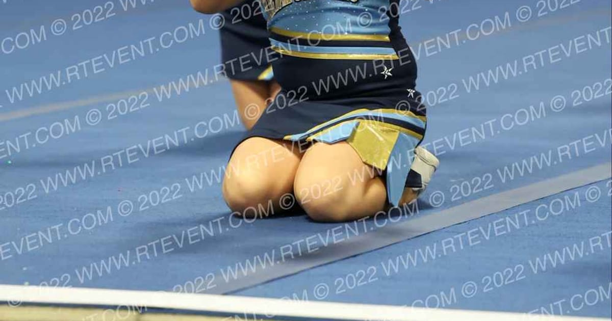 RENEGADES BANTAM CHEER · Royal Valley Championship