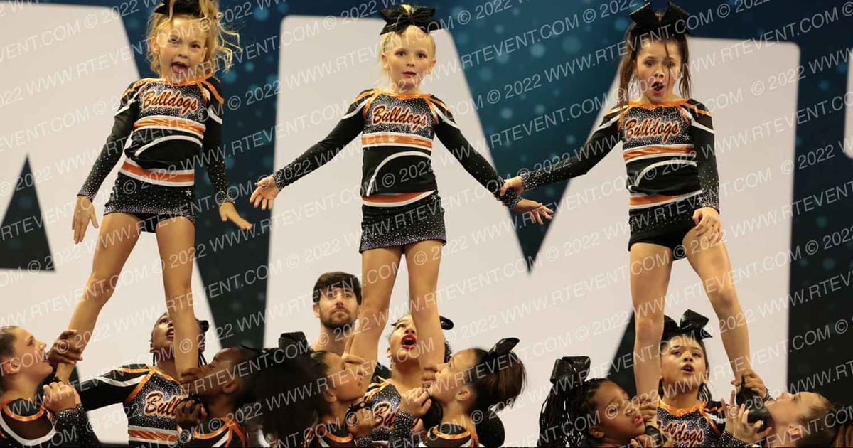 VACAVILLE JR BULLDOGS JR PEE WEE · Royal Valley Championship