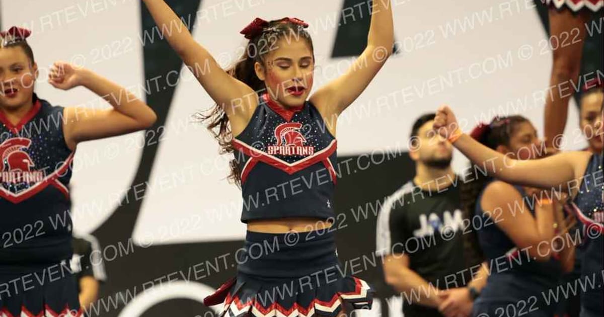 STRATHMORE YOUTH CHEER SENIORS · Royal Valley Championship