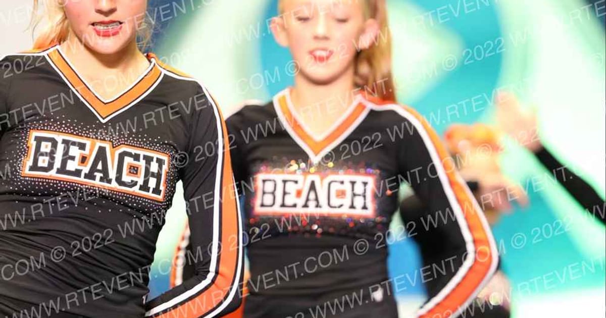 HUNTINGTON BEACH HIGH SCHOOL FRESHMAN SHOW CHEER · Bid Challenge