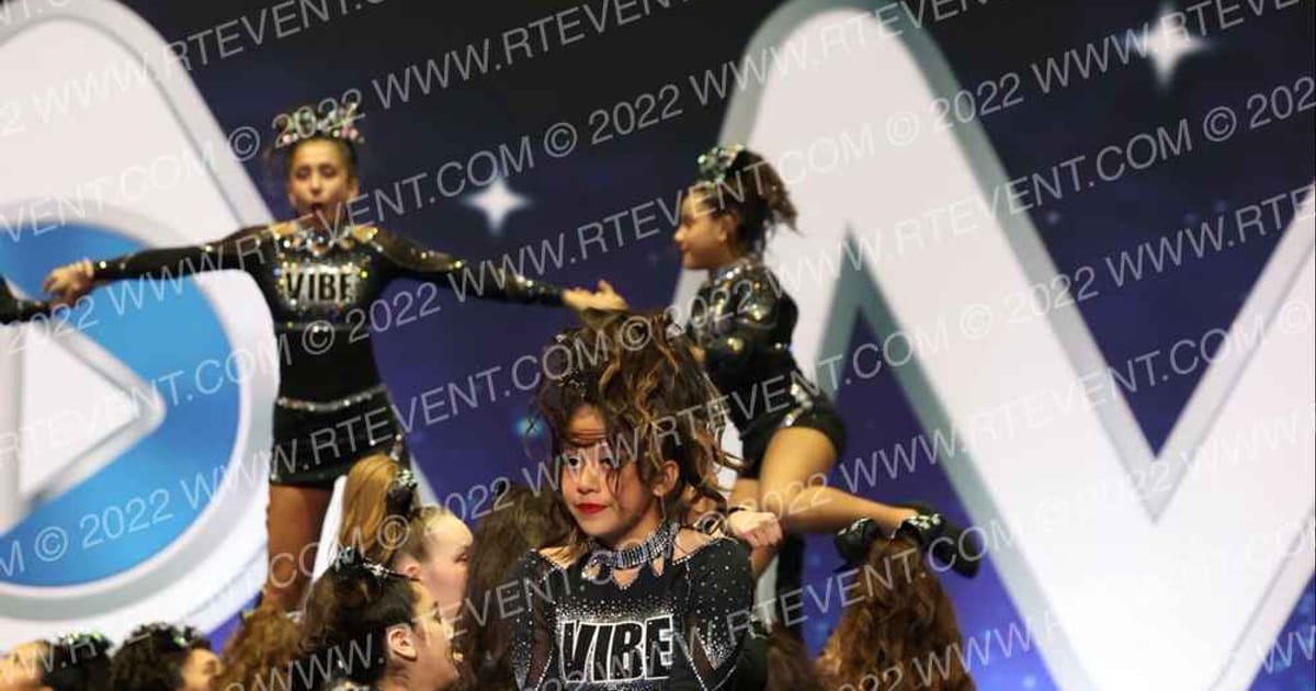 VIBE CHEER ICONS · Bid Challenge