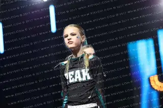 PEAK CHEER VOLTAGE