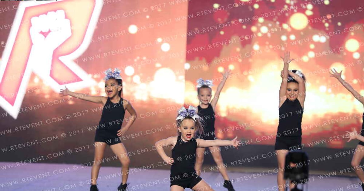 Head Over Heels Gym & Cheer Sparklerz · Gold Rush Ft Worth