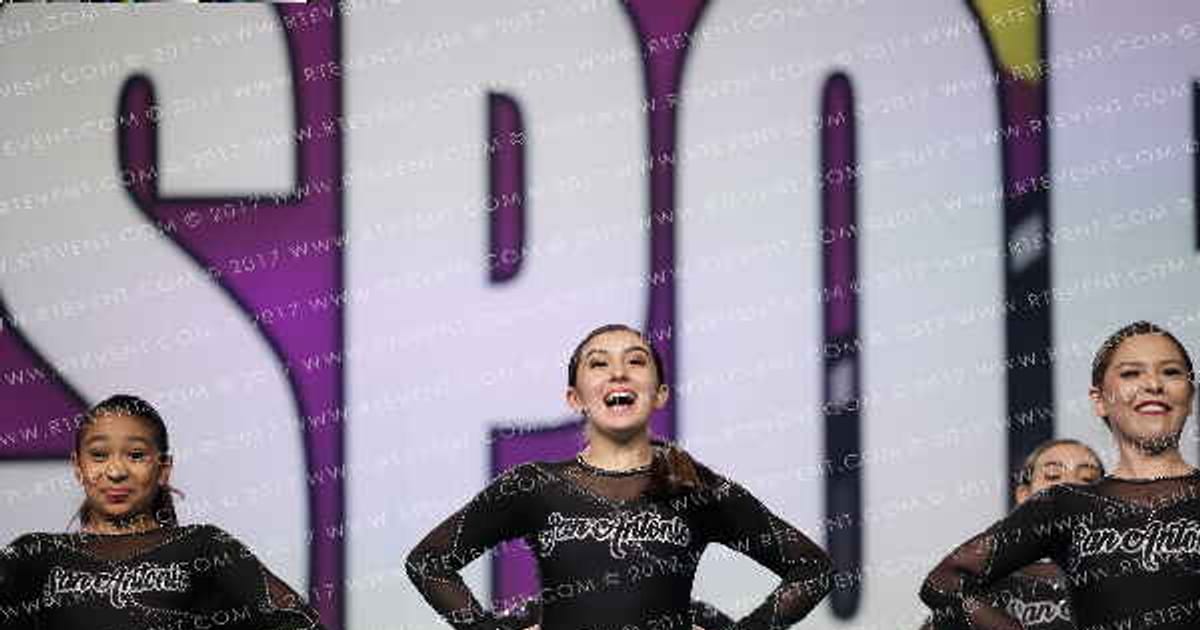 San Antonio Spirit Team Royal · CHEERSPORT NATIONALS HALL C2