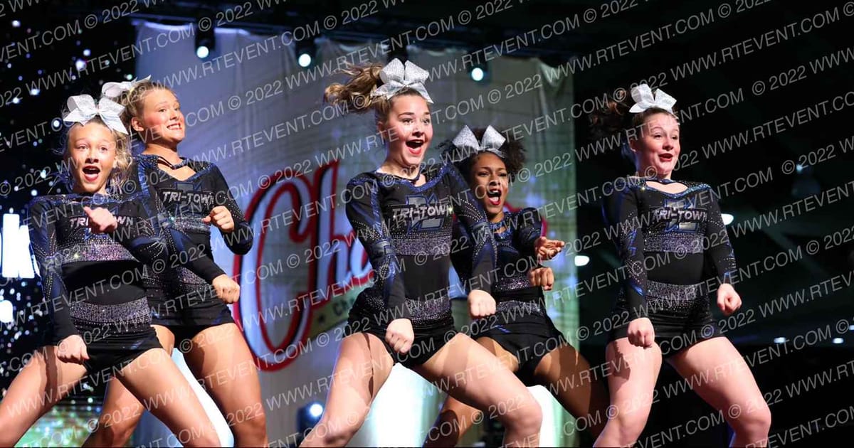 Tri-Town Competitive Cheerleading Miss Smoke · CCD Grand Nationals