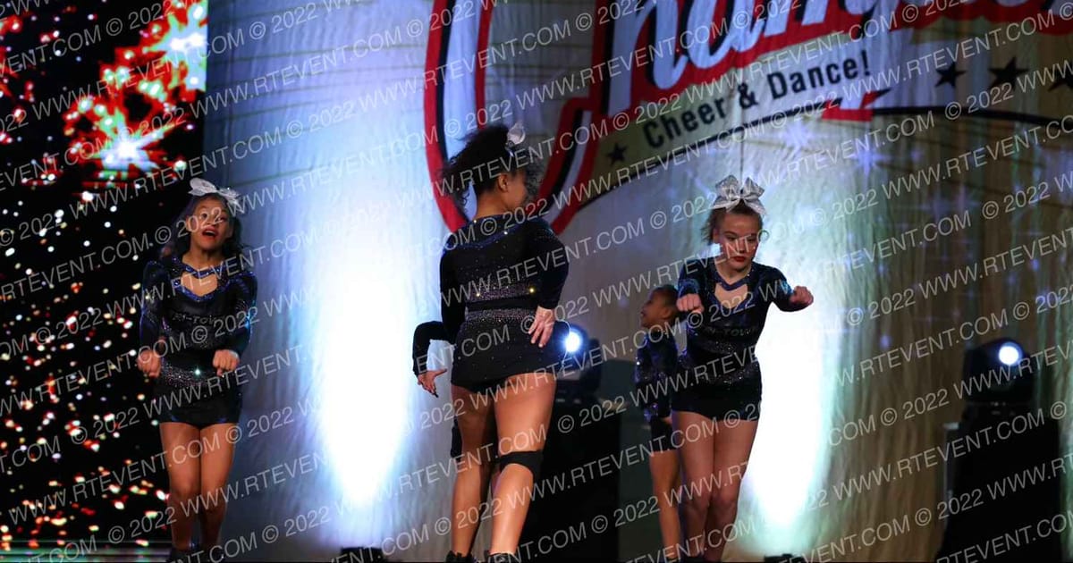 Tri-Town Competitive Cheerleading Cyclones · CCD Grand Nationals
