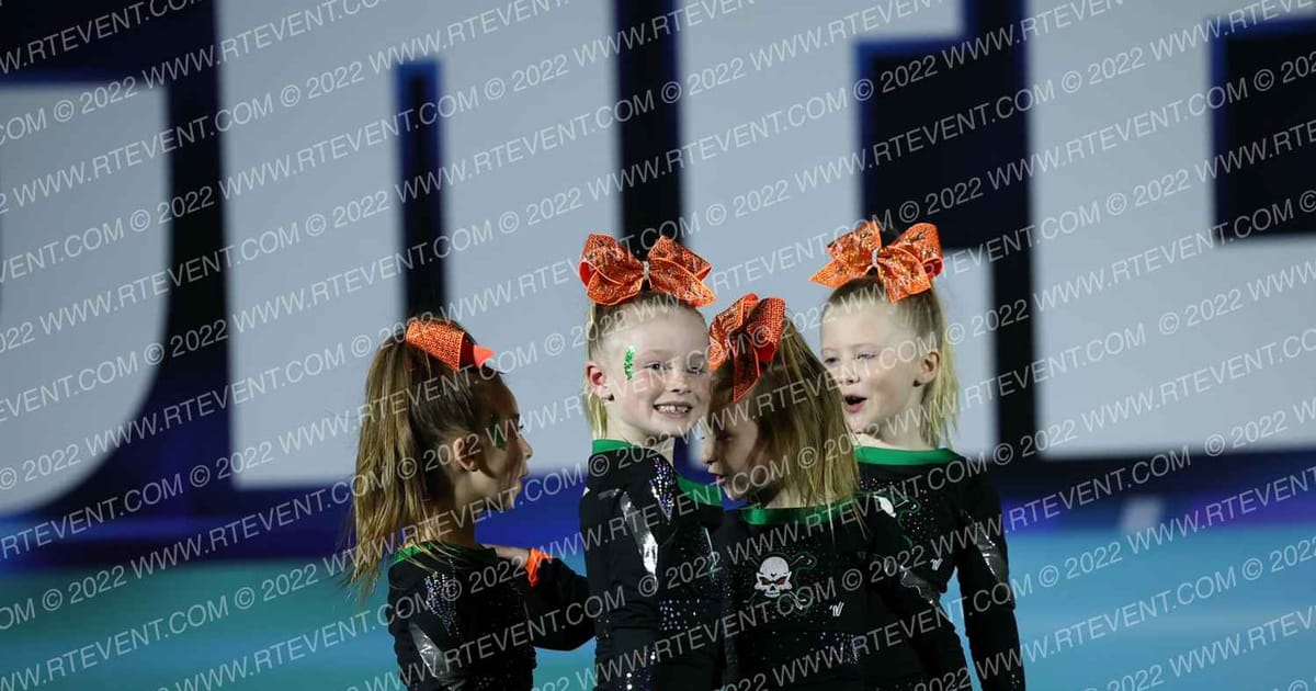 Iowa Elite Cheer - CR Slashers · CHEERSPORTCouncil BluffsClassic